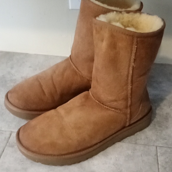UGG boots size 10 women - Picture 2 of 6
